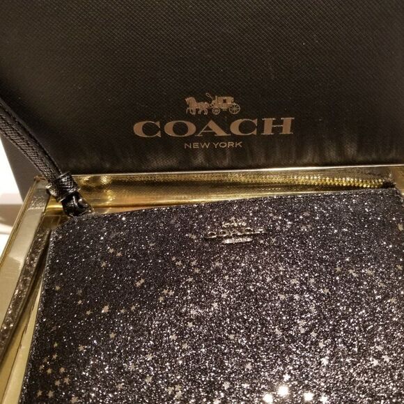 BRAND NEW COACH WRISTLET WALLET - Picture 14 of 15